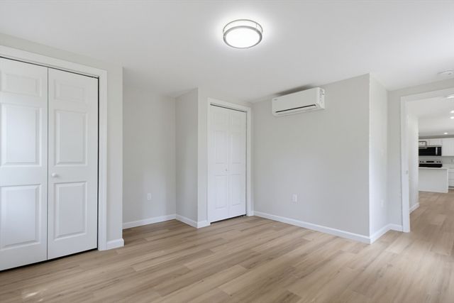 5 Friedel St, Auburn, MA 01501