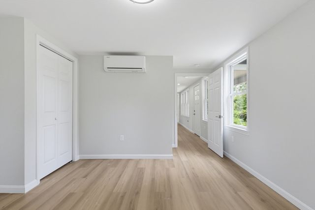 5 Friedel St, Auburn, MA 01501