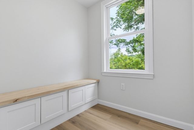 5 Friedel St, Auburn, MA 01501