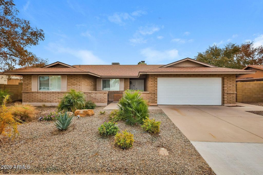 1209 W PALO VERDE Drive, Chandler, AZ 85224