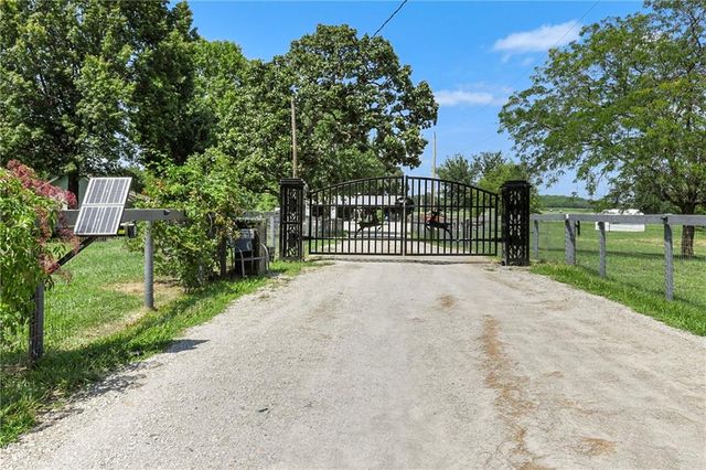 1661 NW 650 Road, Kingsville, MO 64061