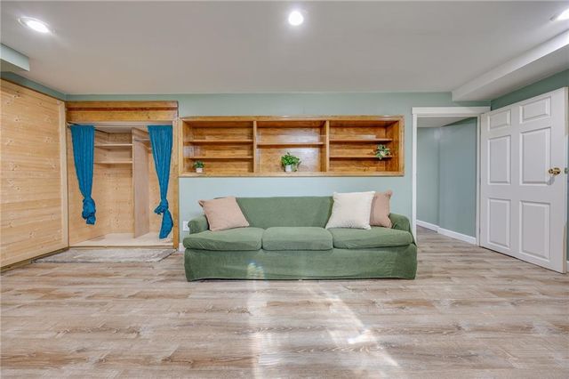 415 Illinois Street, Lawrence, KS 66044