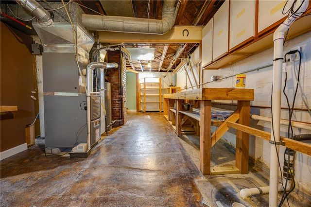 415 Illinois Street, Lawrence, KS 66044