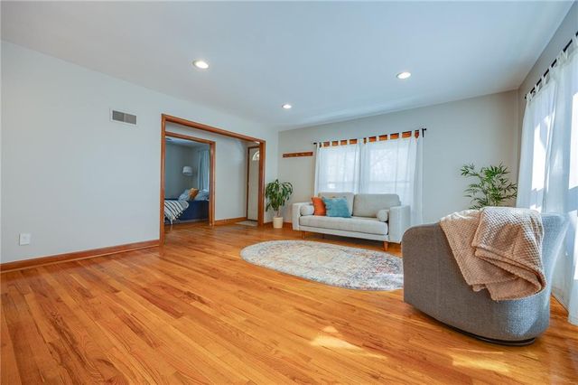 415 Illinois Street, Lawrence, KS 66044