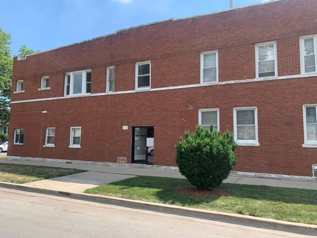 3823 N Lavergne Avenue, Chicago, IL 60641