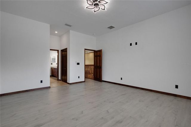 3021 59TH AVENUE S, St Petersburg, FL 33712