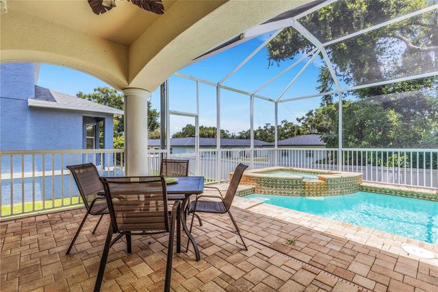 3021 59TH AVENUE S, St Petersburg, FL 33712