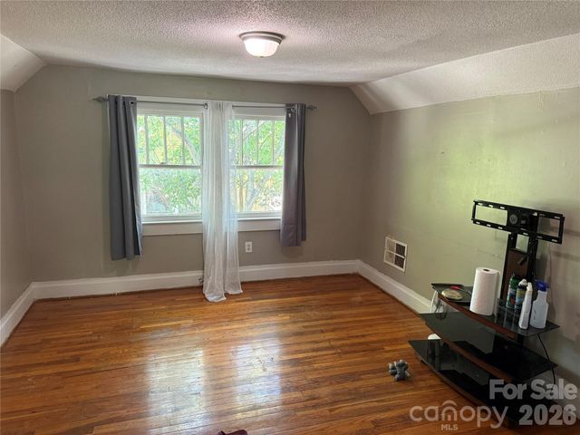 262 Elm Avenue NW, Concord, NC 28025