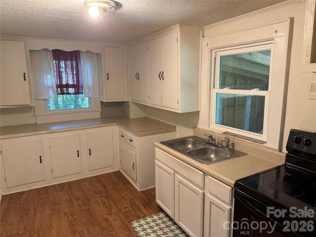 262 Elm Avenue NW, Concord, NC 28025