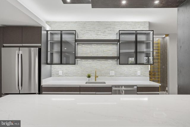 1805 FRANKLIN AVE, Mclean, VA 22101