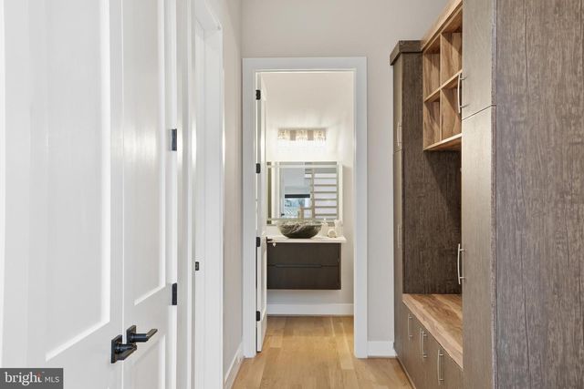 1805 FRANKLIN AVE, Mclean, VA 22101