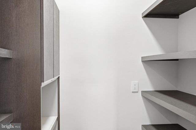 1805 FRANKLIN AVE, Mclean, VA 22101