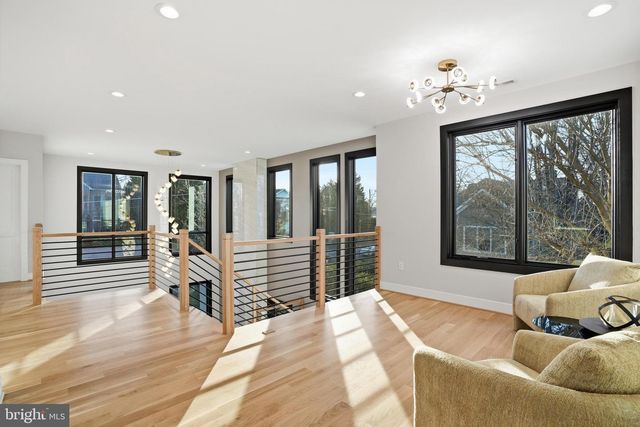 1805 FRANKLIN AVE, Mclean, VA 22101