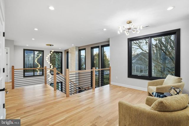 1805 FRANKLIN AVE, Mclean, VA 22101