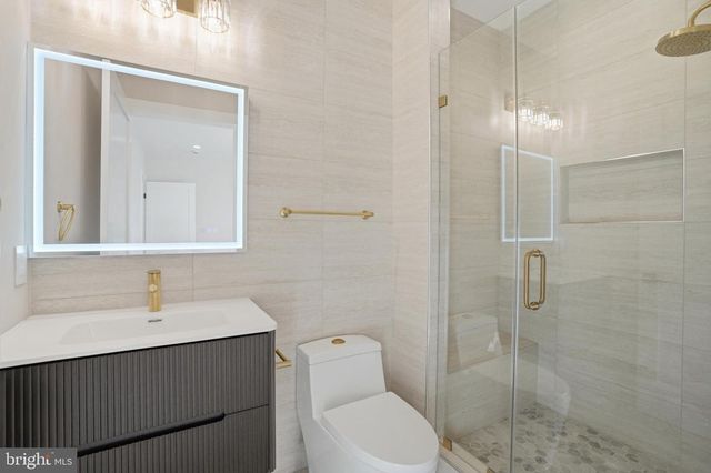 1805 FRANKLIN AVE, Mclean, VA 22101