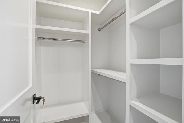 1805 FRANKLIN AVE, Mclean, VA 22101