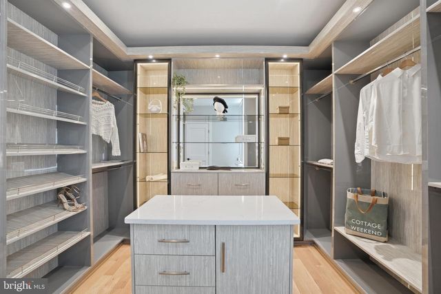 1805 FRANKLIN AVE, Mclean, VA 22101