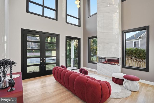 1805 FRANKLIN AVE, Mclean, VA 22101