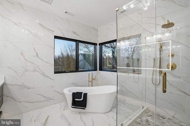 1805 FRANKLIN AVE, Mclean, VA 22101