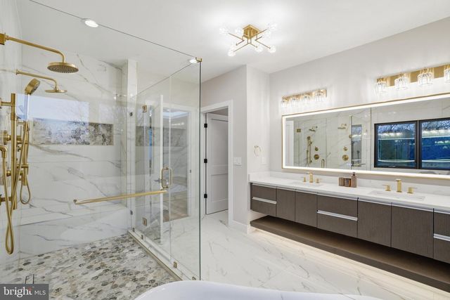 1805 FRANKLIN AVE, Mclean, VA 22101