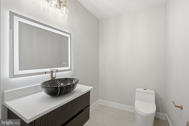 1805 FRANKLIN AVE, Mclean, VA 22101