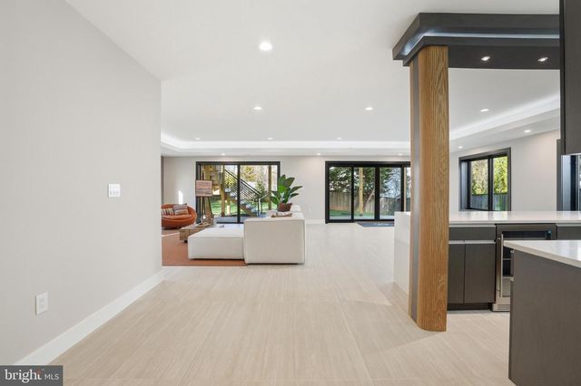 1805 FRANKLIN AVE, Mclean, VA 22101