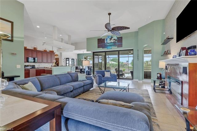 2102 NE 22nd AVE, Cape Coral, FL 33909