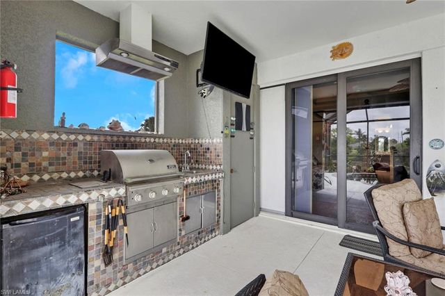 2102 NE 22nd AVE, Cape Coral, FL 33909