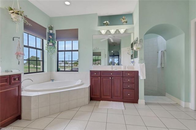 2102 NE 22nd AVE, Cape Coral, FL 33909