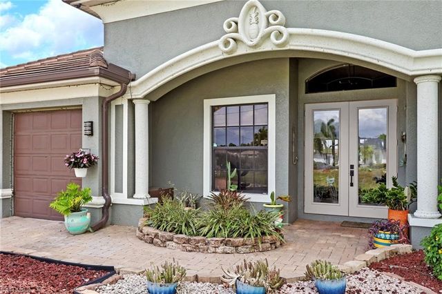 2102 NE 22nd AVE, Cape Coral, FL 33909