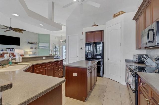 2102 NE 22nd AVE, Cape Coral, FL 33909