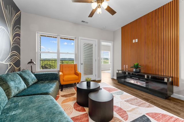 3010 N Vineyards Terrace 5, Branson, MO 65616