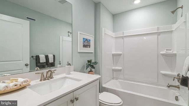315 LANTERN COURT, Sellersville, PA 18960