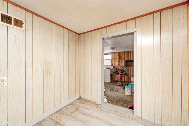 1734 S County Road 1050 E, Indianapolis, IN 46231