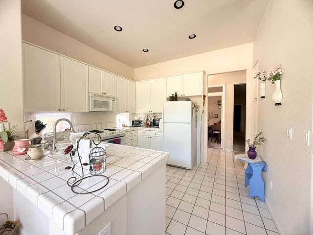 3825 Annandale Ct, Stockton, CA 95219