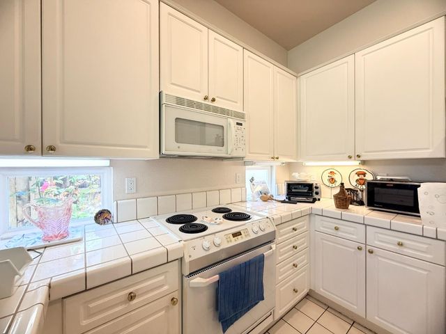 3825 Annandale Ct, Stockton, CA 95219