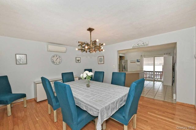 275 36th Street, Lindenhurst, NY 11757