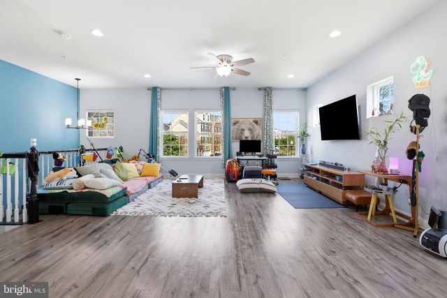 623 CLEAR BLUE LN, Pasadena, MD 21122