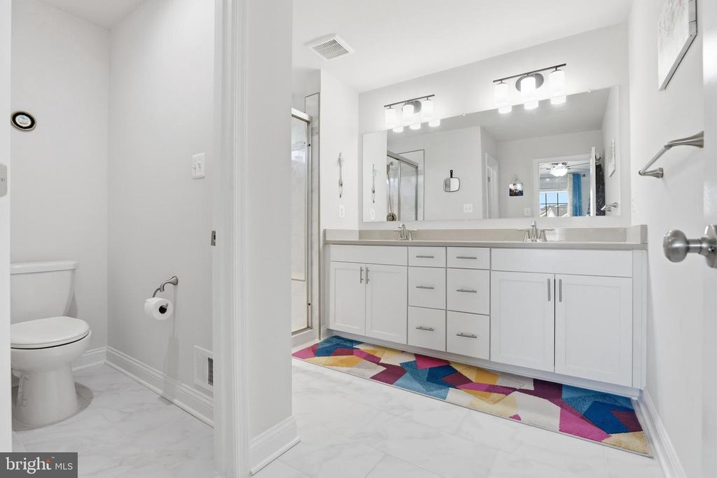 Image 22 of property listing at 623 CLEAR BLUE LN, Pasadena, MD 21122