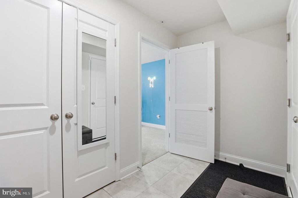 Image 37 of property listing at 623 CLEAR BLUE LN, Pasadena, MD 21122
