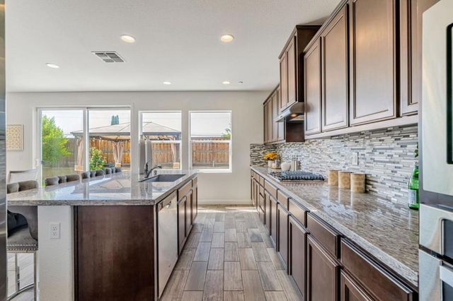 1798 Ponderosa Drive, Tracy, CA 95376