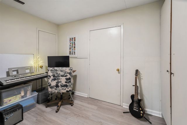 18460 Hickory Circle, Kemp, TX 75143