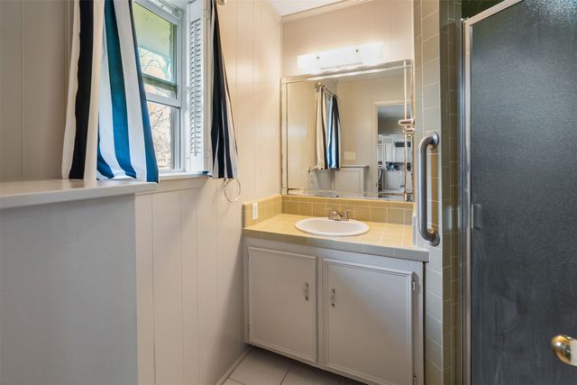 18460 Hickory Circle, Kemp, TX 75143