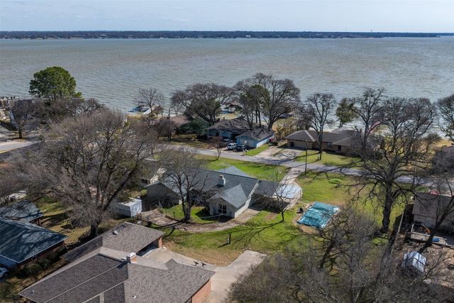 18460 Hickory Circle, Kemp, TX 75143