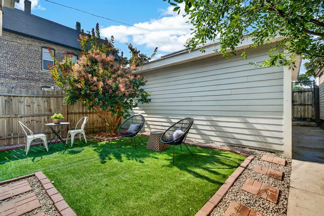 2534 W Haddon Avenue, Chicago, IL 60622