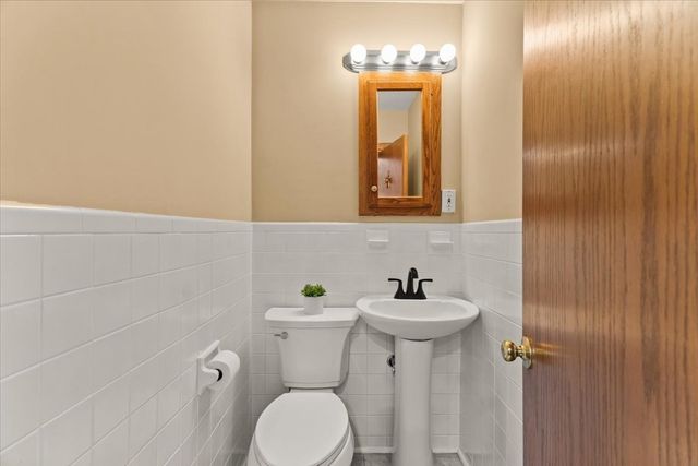 90 Silver St, Randolph, MA 02368