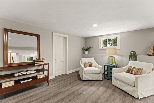 90 Silver St, Randolph, MA 02368