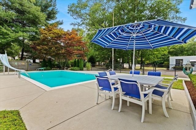 90 Silver St, Randolph, MA 02368
