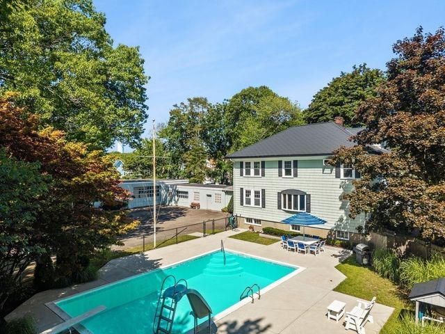 90 Silver St, Randolph, MA 02368