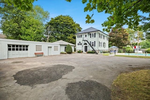 90 Silver St, Randolph, MA 02368